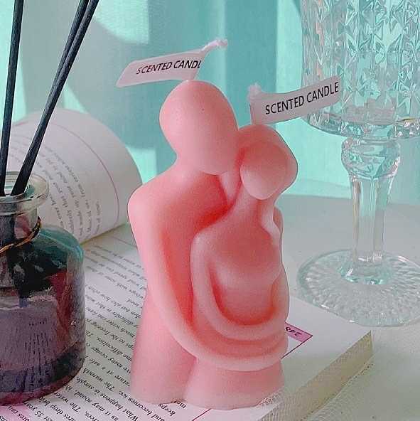 Love Hug Scented Candle Pink