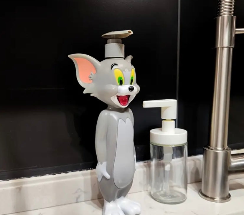 Tom and Jerry shower gel dispenser