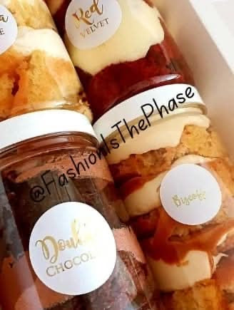 2 Delicious Cake Jars