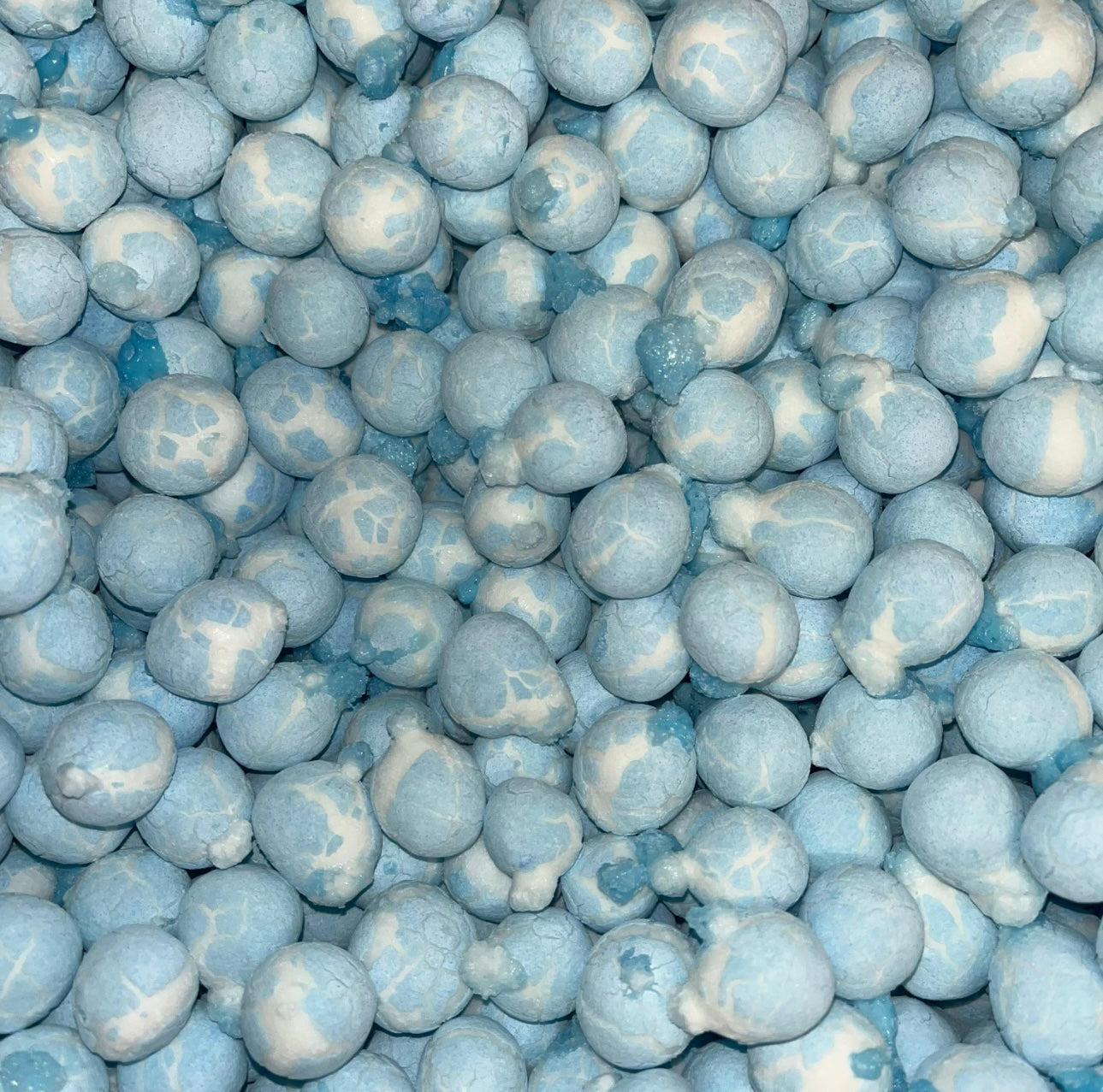 Chew Ems Blue Raspberry Juicy Bites (Jelly Filled Bon Bons) - Freeze Dried Sweets - Vegetarian, Halal, Vegan, Gluten & Dairy Free