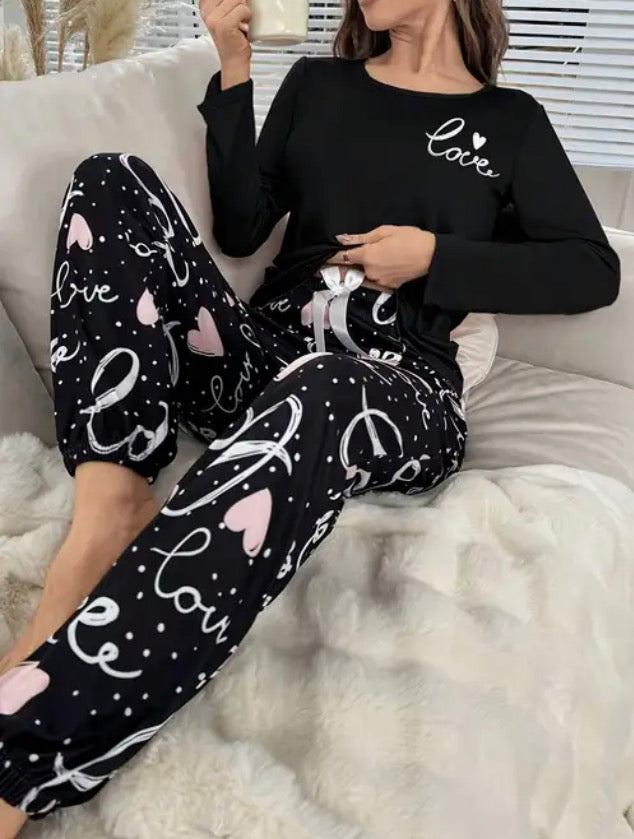 Love long sleeve pyjamas