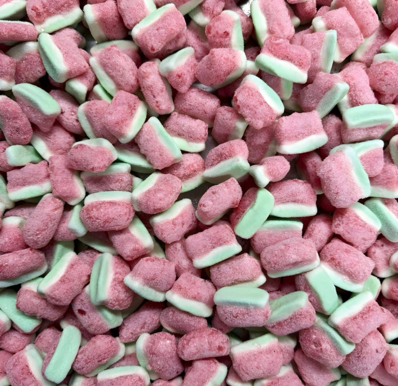 Freeze dried watermelon slices