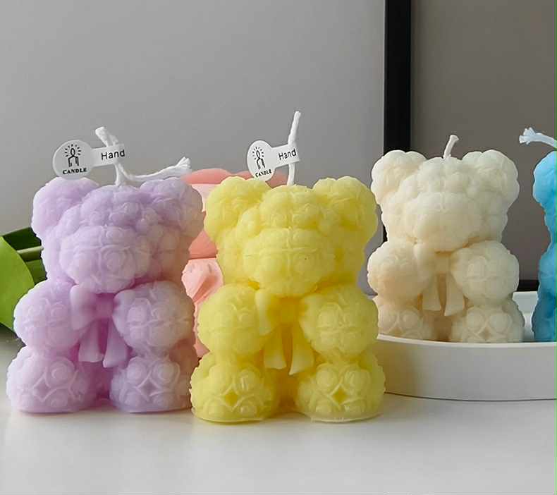 Cute Bear with Bowknot Scented Candle White