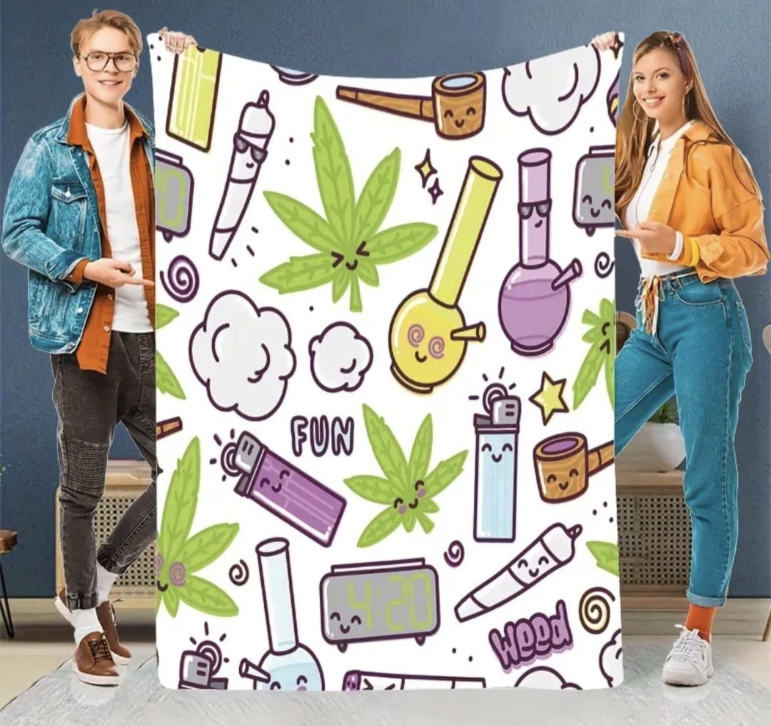 Cartoon Leaf & Pipe Print Blanket