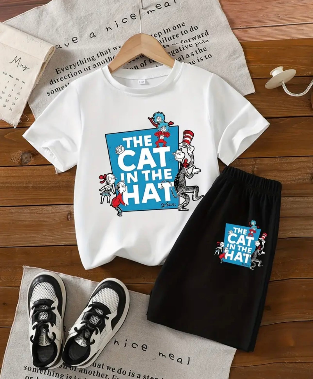 "THE CAT IN THE HAT" Print T-shirt and Shorts Set