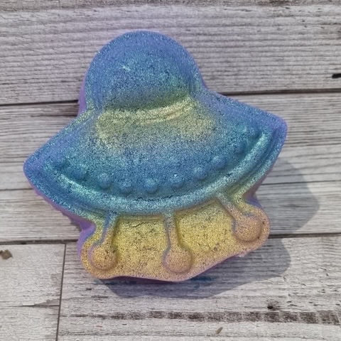 Alien Invasion Bath Bomb