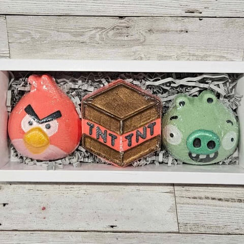 Angry Birdie Bath Bomb Set