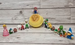 Mario toy bath bomb