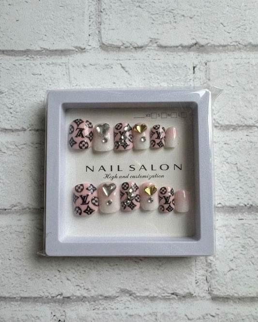 Lv nails salon