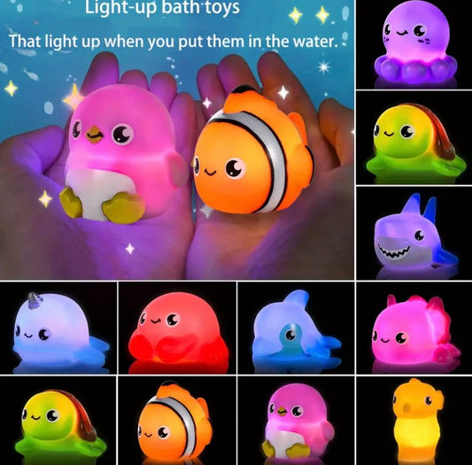 8 Radom light up animal set bath toy