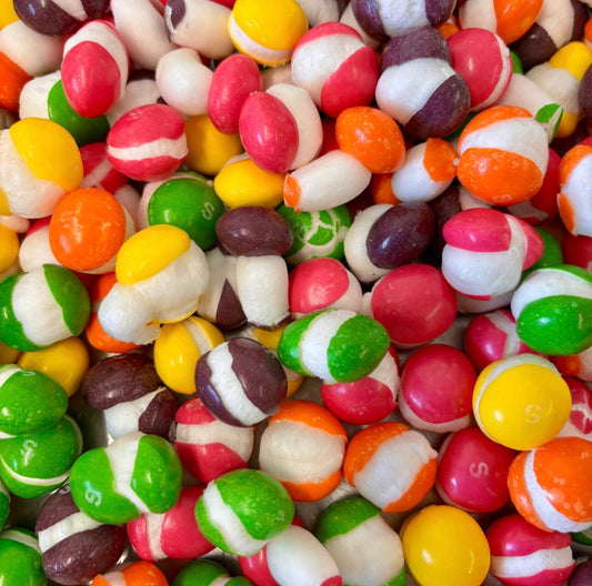 Freeze dried giant sour rainbow crunch