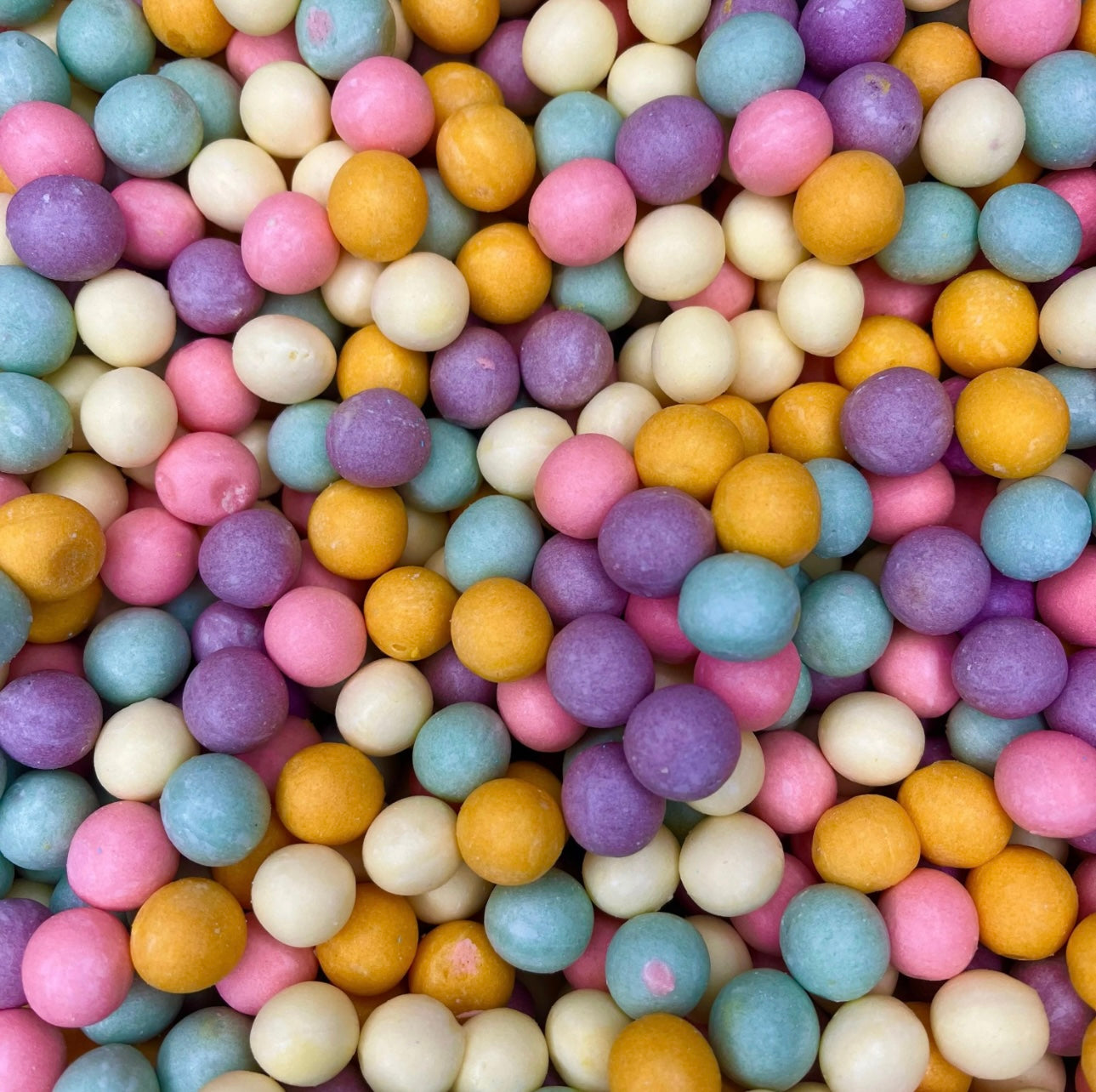 Fruit Balls Chewies (Shell-Less)- Freeze Dried Sweets - Vegan, Vegetarian & Halal