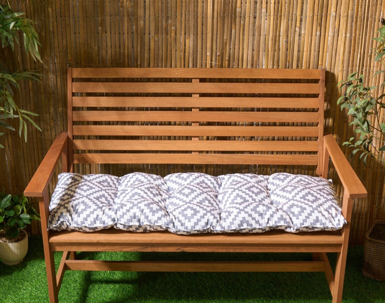 2-Seater Indoor/Outdoor Geometric Print Foam Bench Pad - Grey/White
