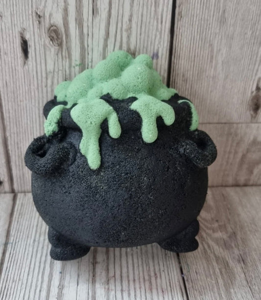 Hubble Bubble Cauldron Bath Bomb