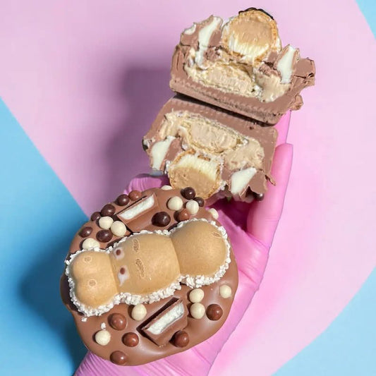 Kinder Bueno Stuffed Chocolate Cup