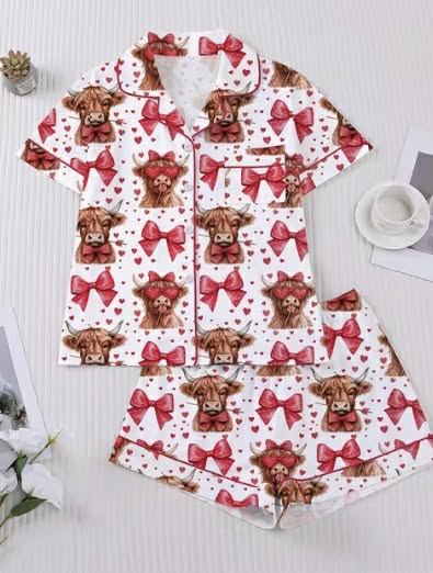 Highland Cow Red Bow Tie And Heart Print Women'S Pajama Set