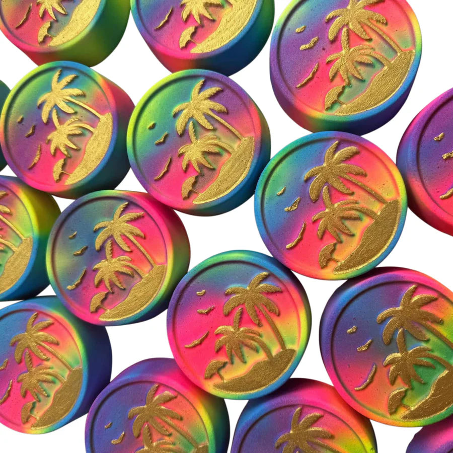 Beach Scene Gold Bath Bomb