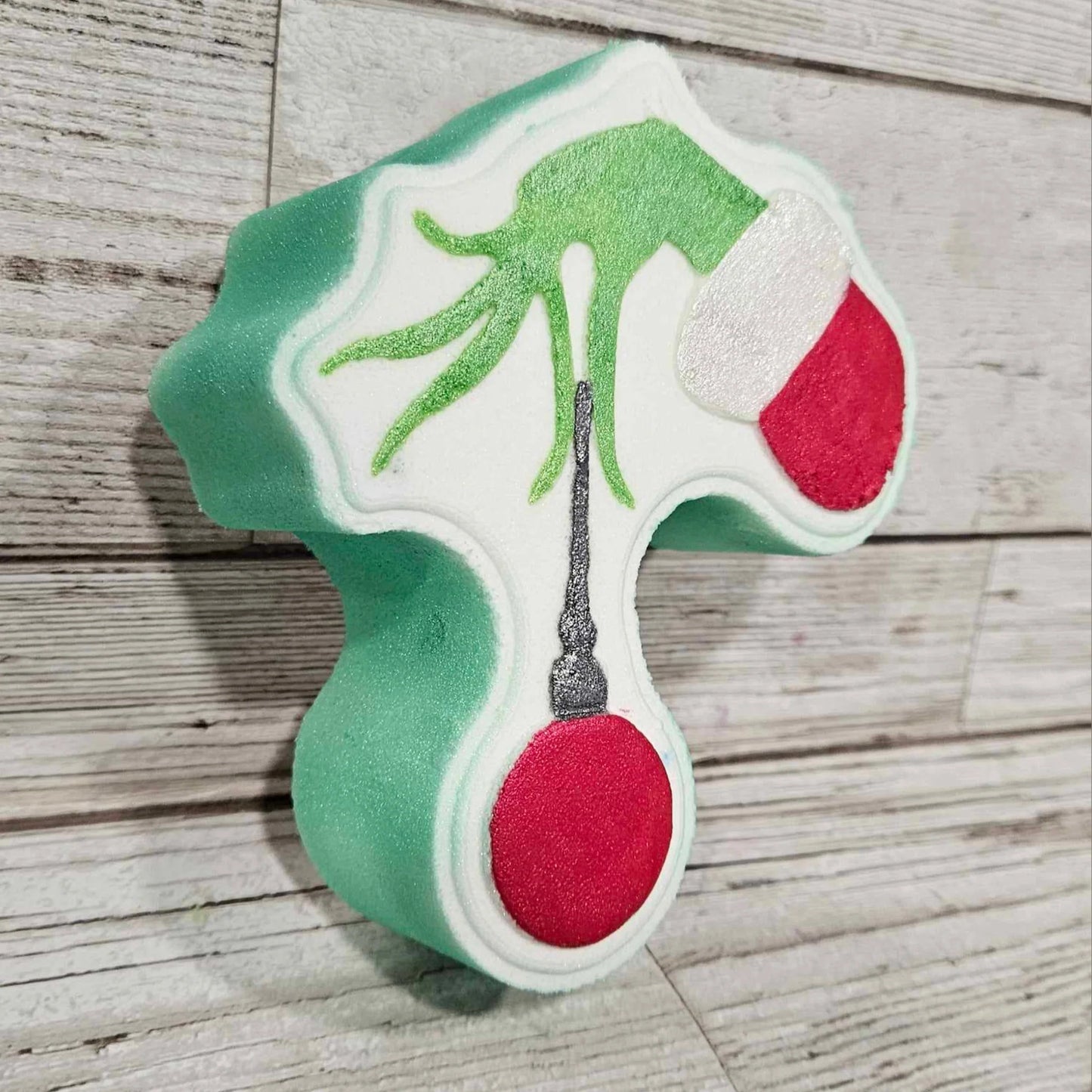 Bah Humbug Bauble MEGA Bath Bomb
