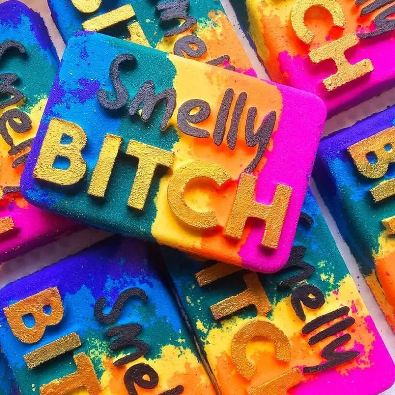 Smelly bitxh bathbomb