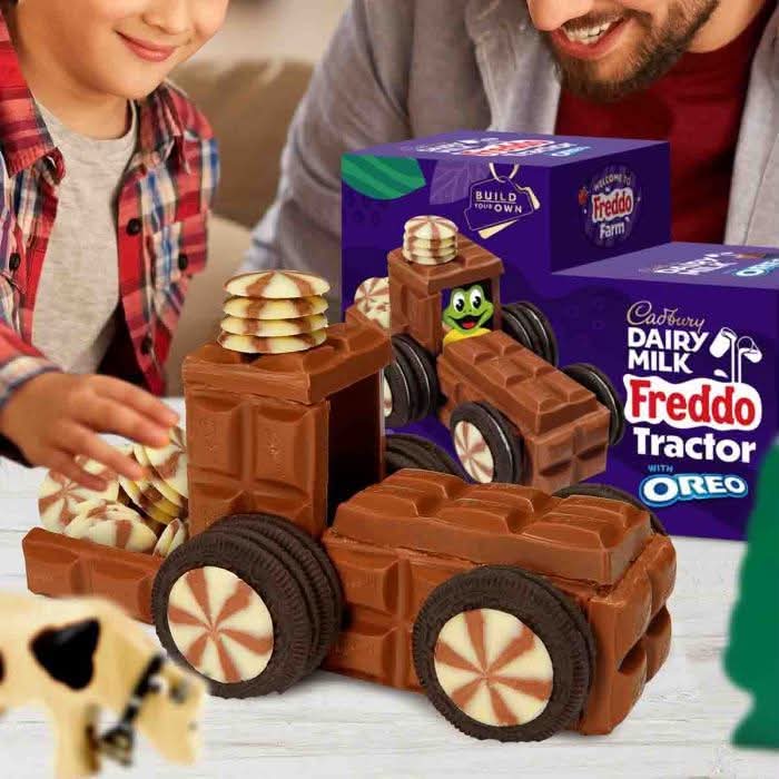 CADBURY DAIRY MILK FREDDO & OREO TRACTOR BUILD YOUR OWN KIT
