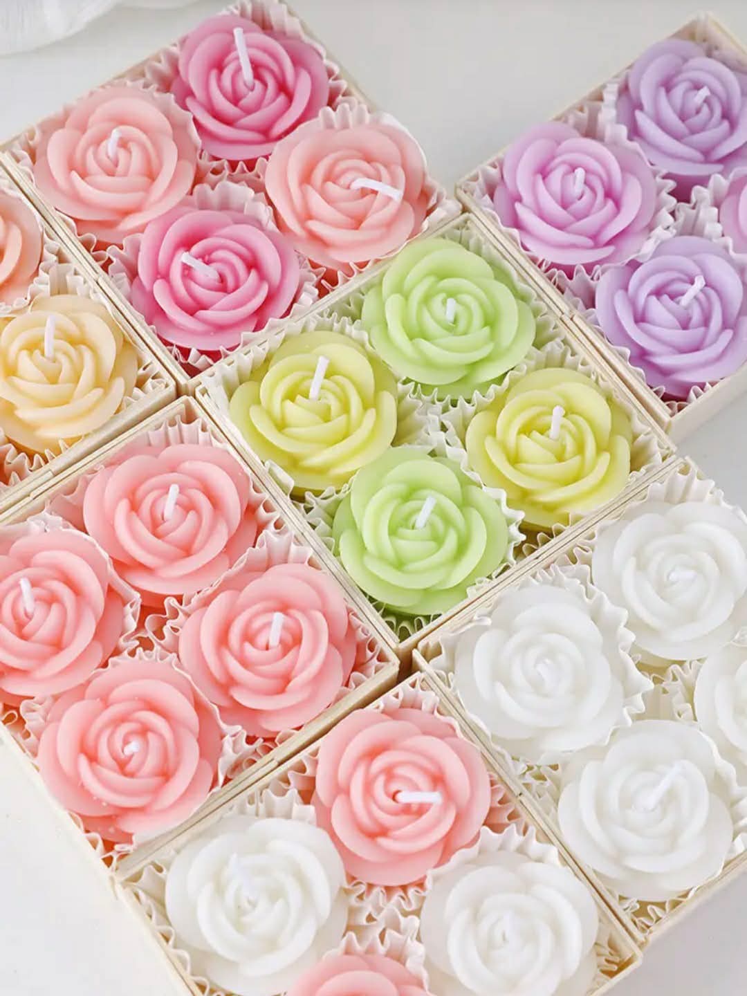 Set of 4 Rose-Shaped Candles