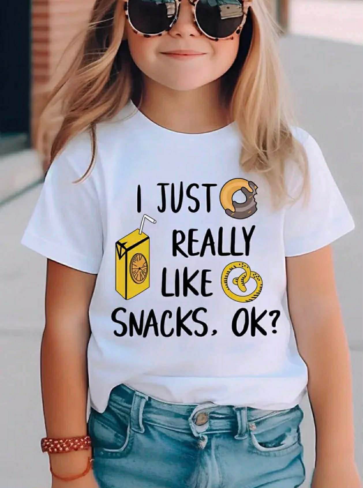 Girls' Short Sleeve T-Shirt "I JUST REALLY LIKE SNACKS OK"