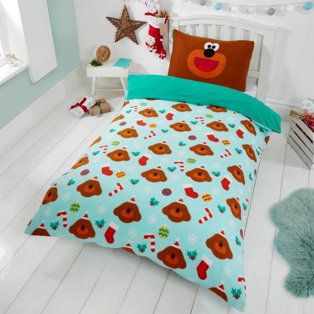 Hey Duggee christmas decor fleece duvet cover set - green